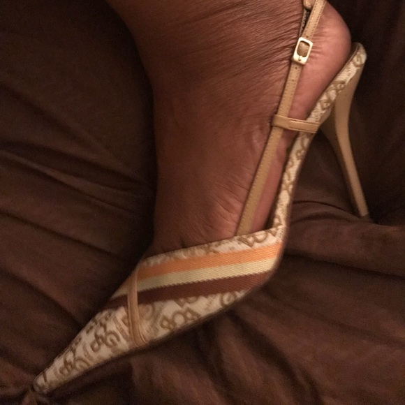 COPY - BCBG Slingback Heels💃🏽🌹 - Picture 4 of 5